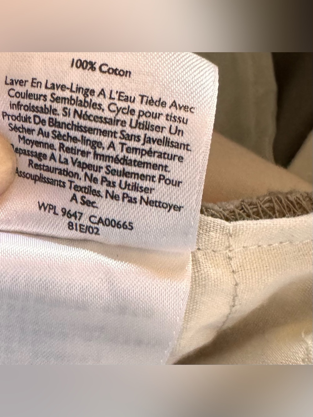 Eddie Bauer Men's Tan Pleated Chino Pants - Picture 6 of 11
